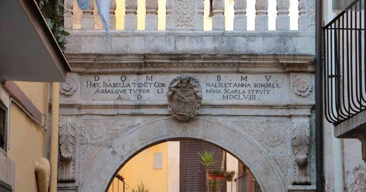 L'elegante ma sottovalutato centro storico di Modugno, trionfo dei palazzi nobiliari